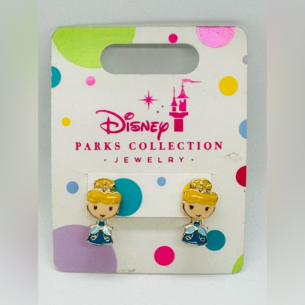 Disney Parks Collection Cinderella Stud Earrings NWT Princess